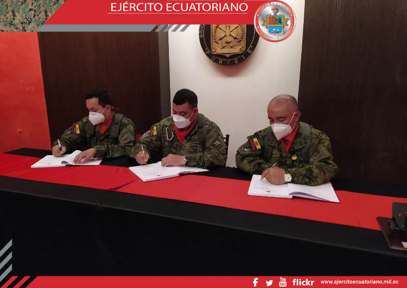 Cambio de mando del Grupo de Artillería Gral. Píntag