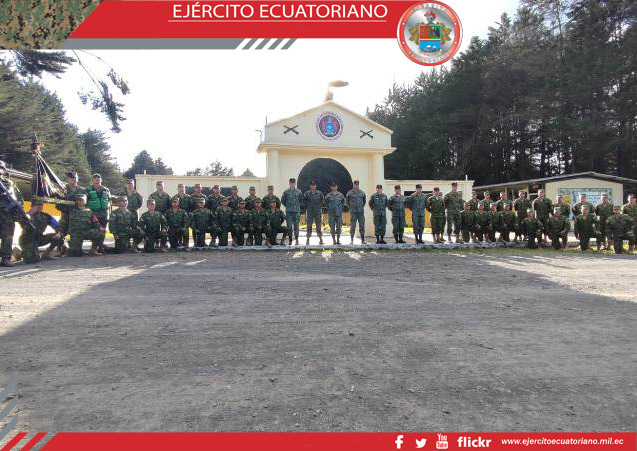 Aspirantes iwias visitan Escuela de Infantería del Ejército