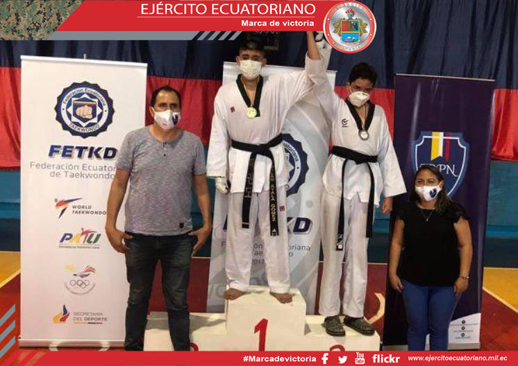 Cadete del Comil 4 triunfa en el VII Campeonato de Menores de Taekwondo