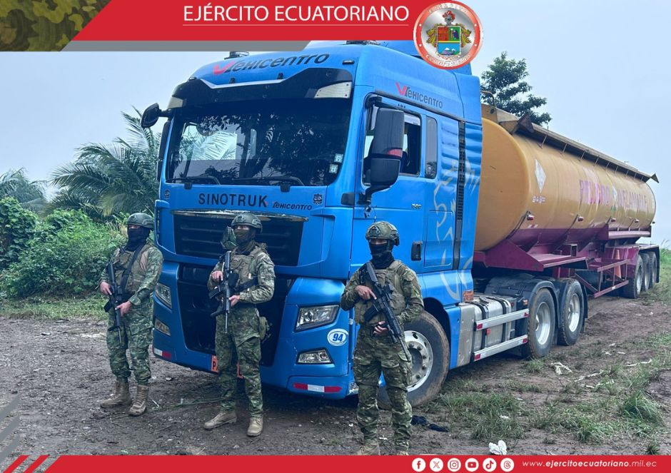 Decomiso de 10 000 galones de gasolina robados en Esmeraldas