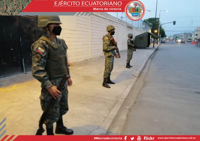 Exteriores de los centros de privación de la libertad son resguardados por efectivos militares