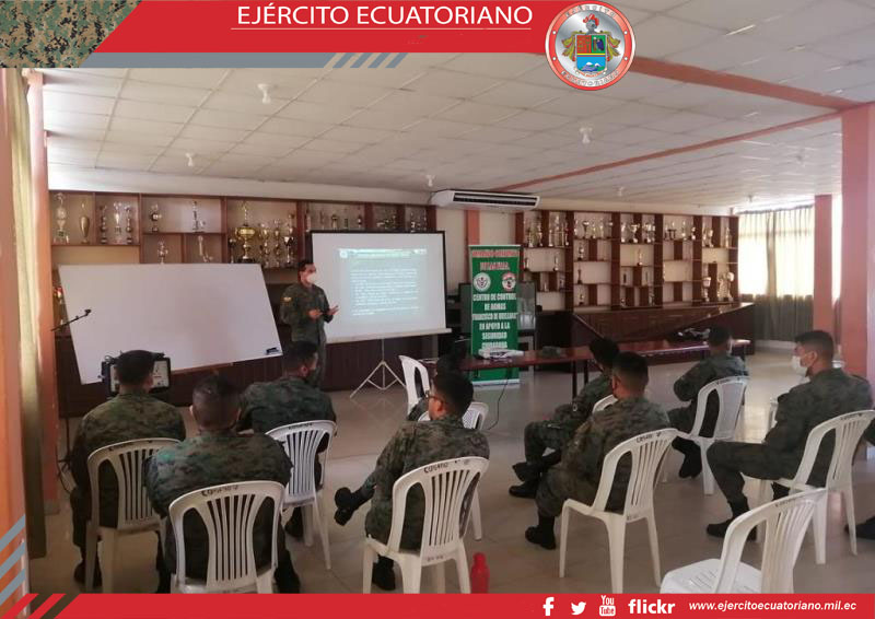 Personal recibe capacitación para cumplir operaciones militares