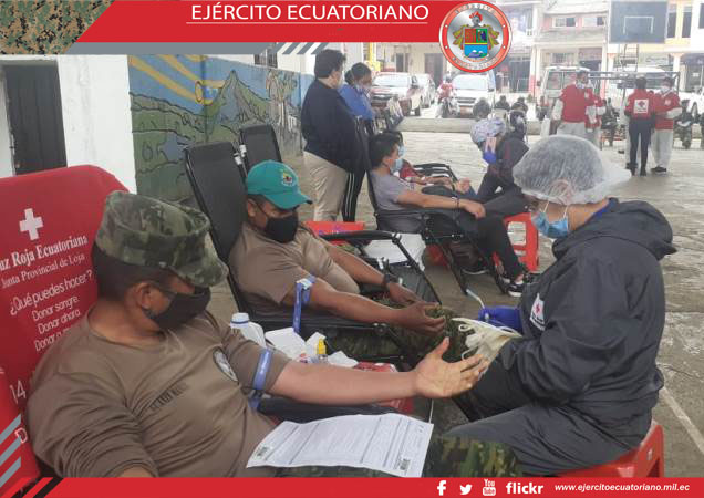 Militares donan sangre para salvar a Mariana