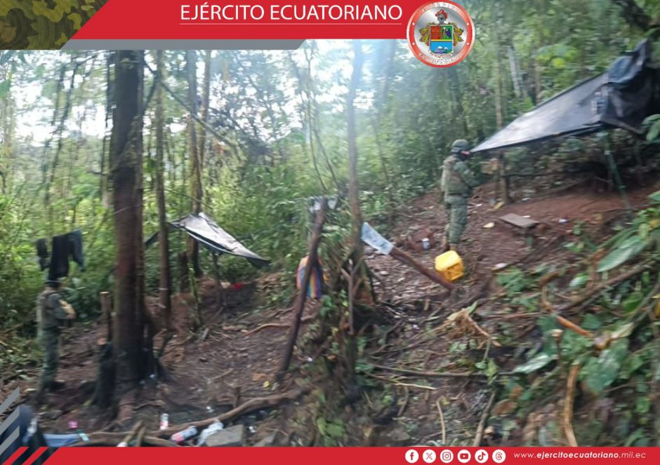 Ejército Ecuatoriano localiza campamentos de GAOs en Sucumbíos