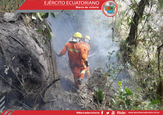 Militares apoyan en sofocación de incendio en Reserva Ecológica Toco Toco