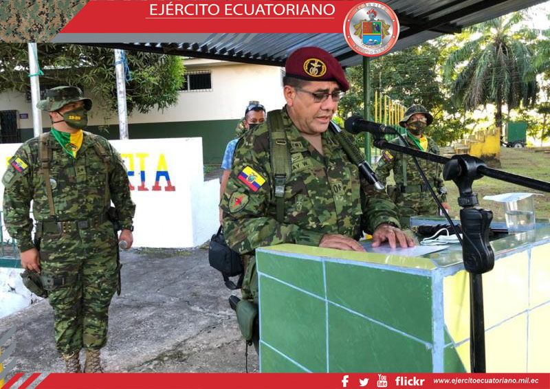 Grab. Washington Buñay, comandante general del Ejército, visita unidad militar en Puerto Francisco de Orellana