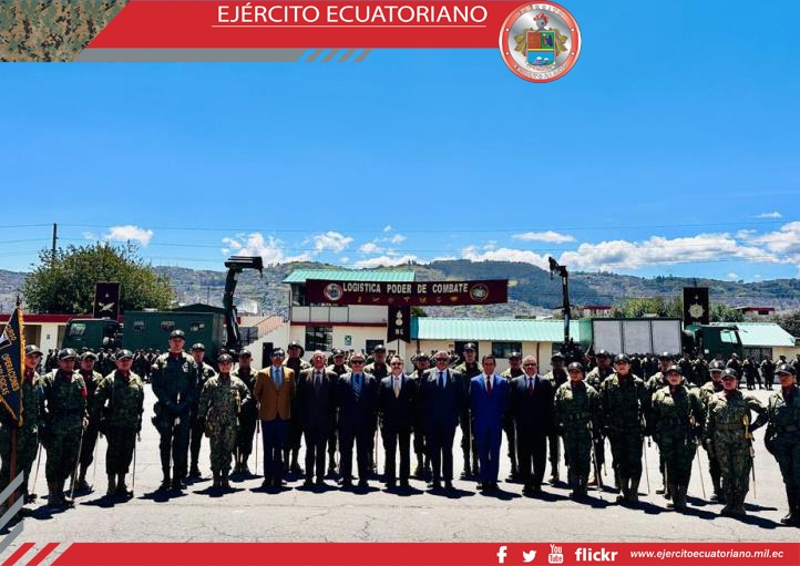 Exdirectores de Comunicación Social del Ejército asistieron a la ceremonia de inauguración del curso de Operaciones Psicológicas