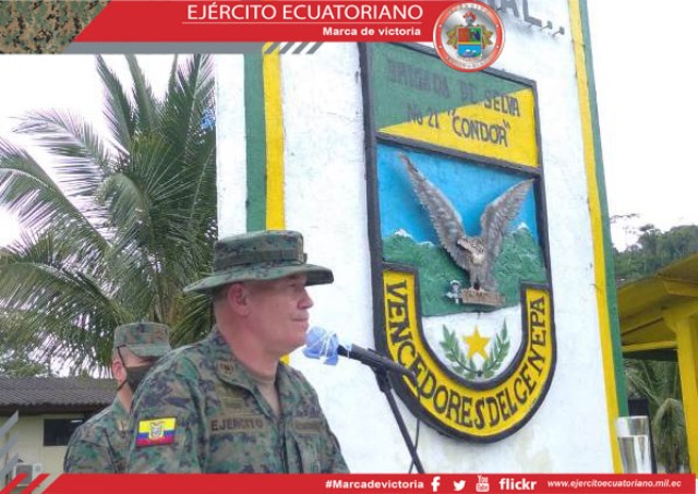 Comandante del Ejército visitó la Brigada Cóndor en Patuca