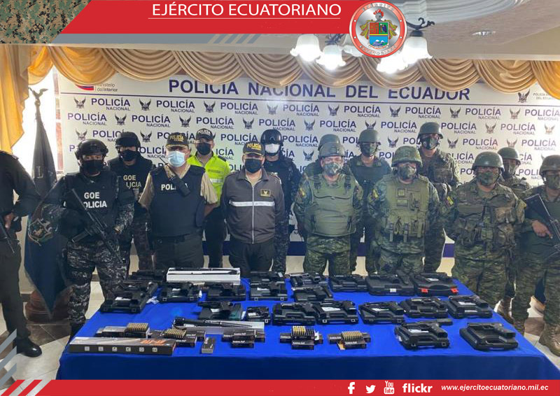 En Tulcán incautaron armas durante operaciones de control
