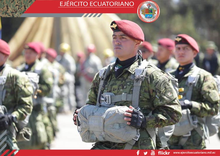 Ejército Ecuatoriano celebra 67 años del Paracaidismo Militar