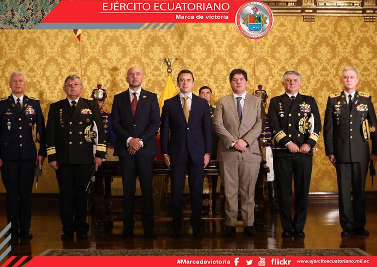 En Carondelet se posesionó  el Alto mando Militar