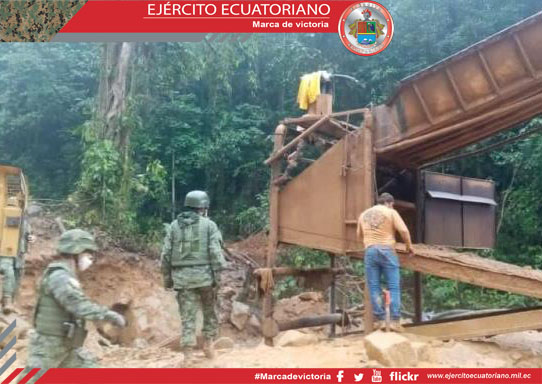 Se inhabilitó maquinaria que era utilizada en minería ilegal