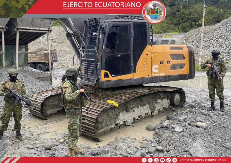 Operación militar contra la minería ilegal en Zamora