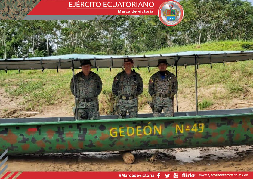 Batallón de Selva N.º 49  Capt. Chiriboga recibió una embarcación y un generador de energía para el cumplimiento de sus actividades