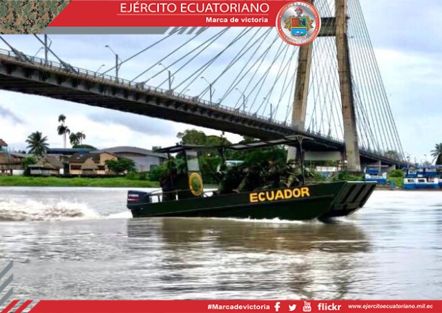 Brigada Napo presenta prototipo de embarcación táctica