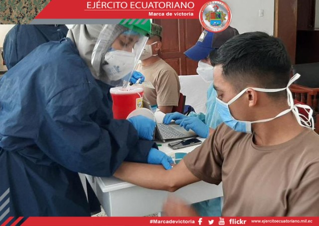 Acciones para precautelar la salud del personal militar