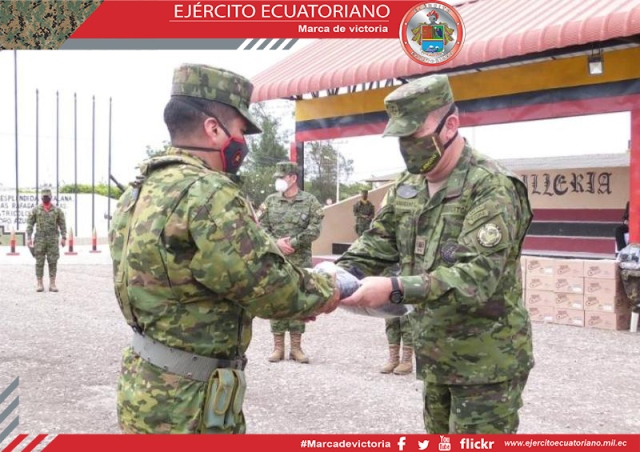 Comandante general del Ejército visitó unidades militares en Santa Elena