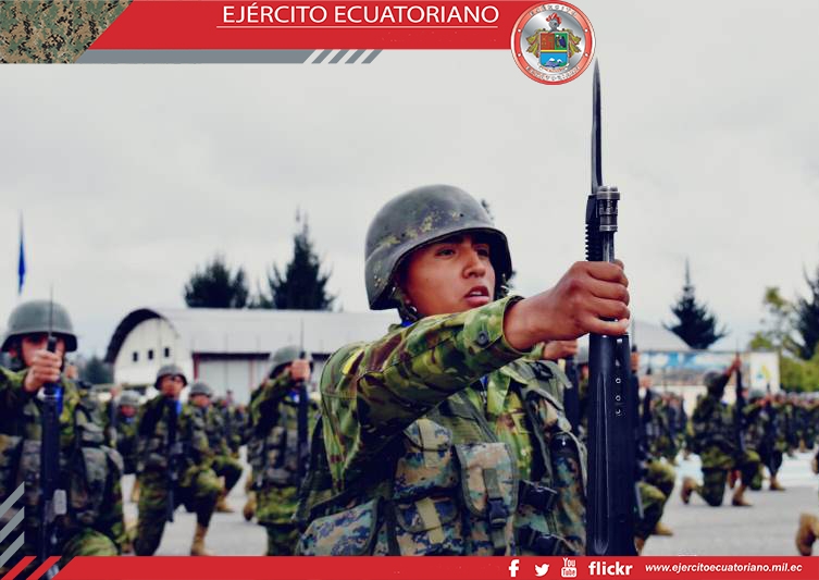 A nivel nacional se realizó la ceremonia militar de entrega de armas a los conscriptos de la leva 2004 segunda llamada