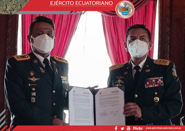 La Academia de Guerra del Ejército firmó un convenio con la Universidad de Fuerzas Armadas-ESPE