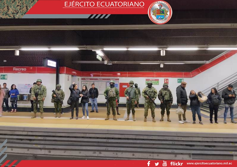 Primera División de Ejército Shyris realiza operaciones de seguridad en la zona centro del país