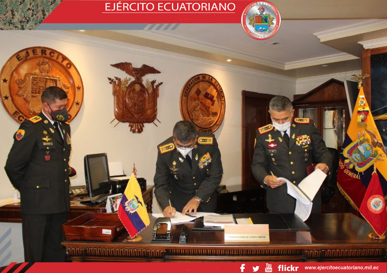 Firma de Actas de entrega recepción del Comando General del Ejército