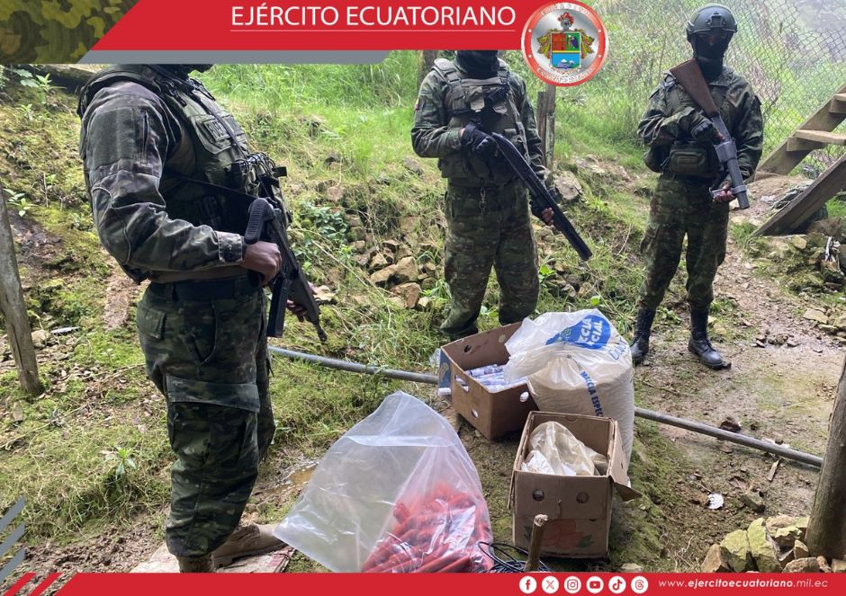 Operación militar en Zamora Chinchipe deja importante decomiso de explosivos