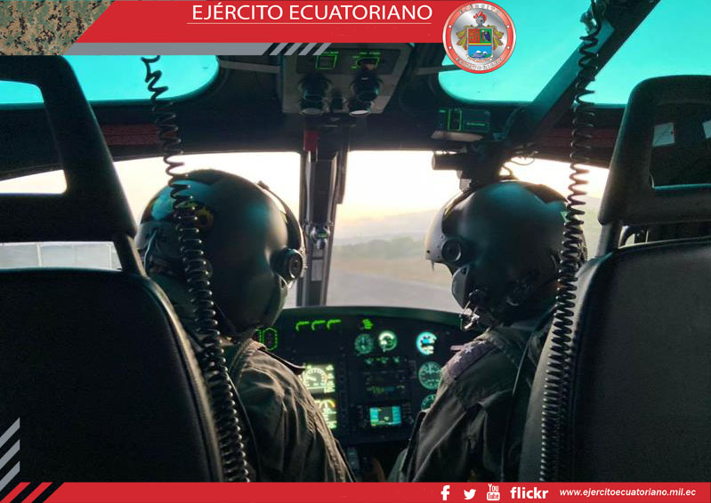 Entrenamiento en vuelo visual nocturno realizó el G.A.E. 43 Portoviejo