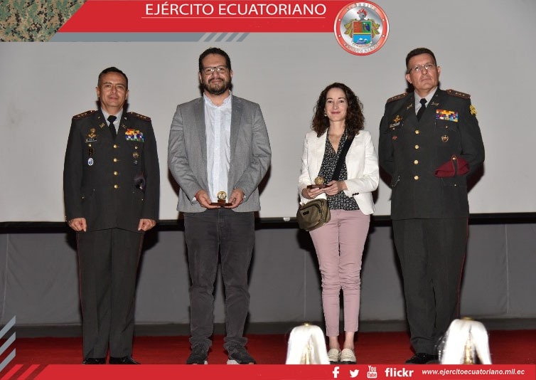 Estudiantes universitarios conocen sobre el proceso de formación de oficiales del Ejército
