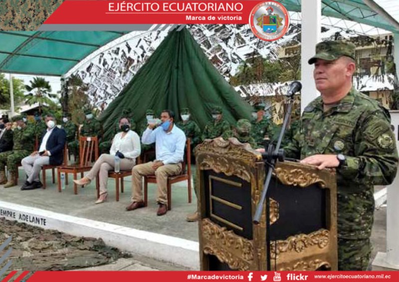 Comandante del Ejército continúa visita a unidades de la frontera sur