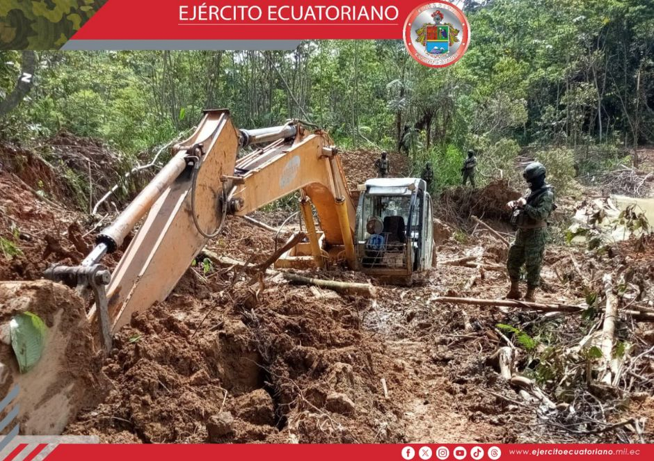 Operaciones militares contra minería ilegal en Sucumbíos