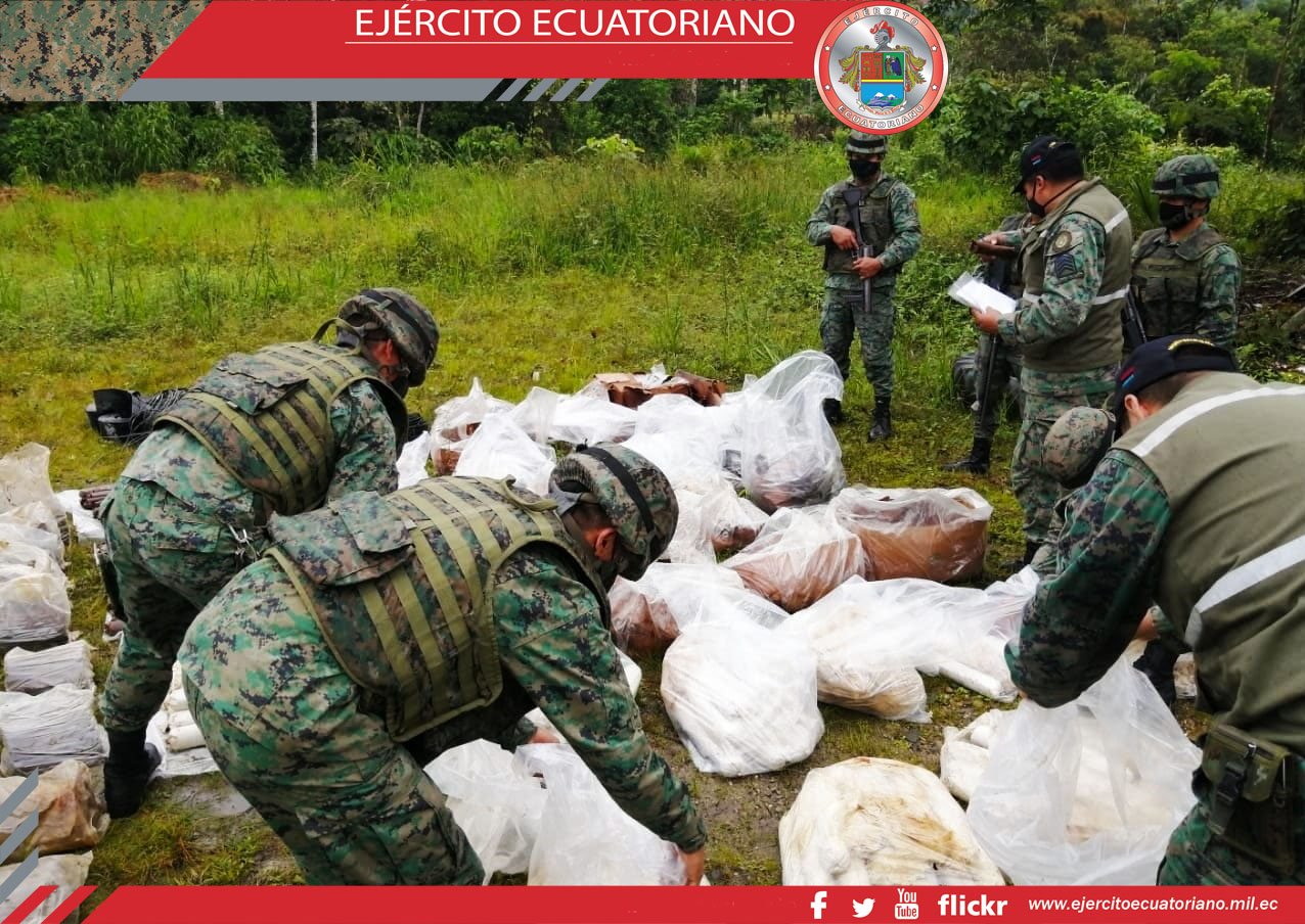 Militares incautan material explosivo en la provincia del Napo