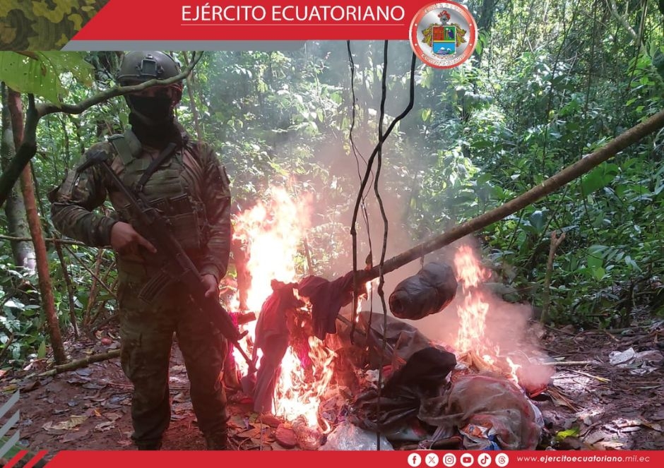 Ejército Ecuatoriano desmantela campamento de minería ilegal en el río Cofán