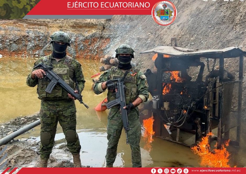 Ejército Ecuatoriano inhabilitó campamento de minería ilegal en Gualaquiza