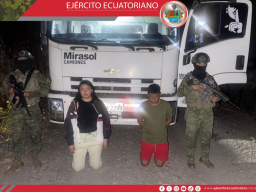 Ejército decomisó un camión con 1500 galones de combustible robado en El Triunfo