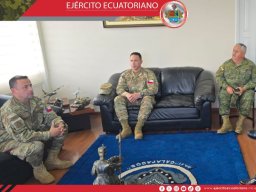 Brigada de Caballería Blindada fortalece vínculos de cooperación con delegación militar de Chile