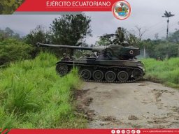 Vehículos blindados AMX-13 participaron en nueva operación militar contra la minería ilegal 
