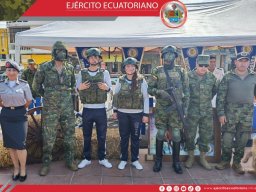 Ejército Ecuatoriano lleva solidaridad y esperanza en Brigada Social
